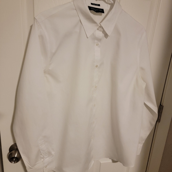 Pre-loved Jones New York white button down,Gap houndstooth ankle length pants. - Picture 4 of 12